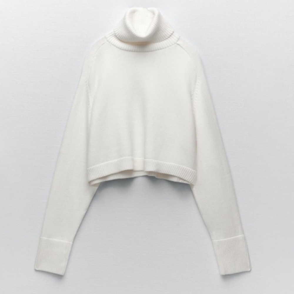 NWT! Zara cropped turtleneck